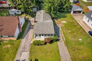 290 E 317th St, Willowick, OH 44095 - Photo 7