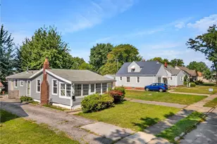290 E 317th St, Willowick, OH 44095 - Photo 3