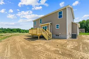 704 Cranberry Creek, Boardman, OH 44512 - Photo 37