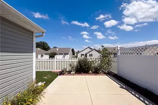 159 Prestwyck Ln, Elyria, OH 44035 - Photo 17