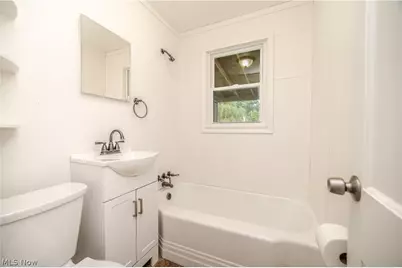 110 S Hazelwood Avenue, Youngstown, OH 44509 - Photo 21