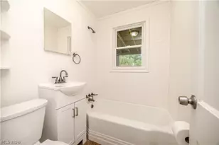 110 S Hazelwood Ave, Youngstown, OH 44509 - Photo 21