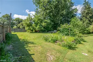 110 S Hazelwood Ave, Youngstown, OH 44509 - Photo 39