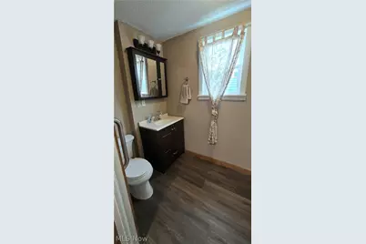 504 E Riddle Avenue, Ravenna, OH 44266 - Photo 9