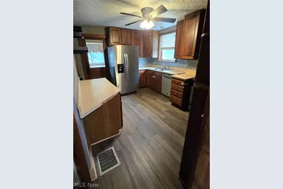 504 E Riddle Avenue, Ravenna, OH 44266 - Photo 11