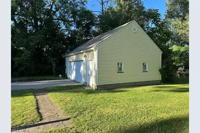 17448 Laurel Avenue, Lake Milton, OH 44429 - Photo 19