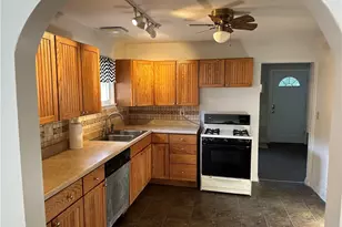 17448 Laurel Ave, Lake Milton, OH 44429 - Photo 9
