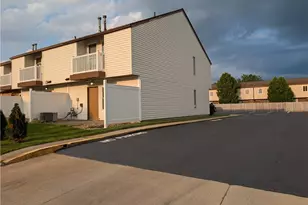 1563 Whitehall Blvd, Kent, OH 44240 - Photo 9