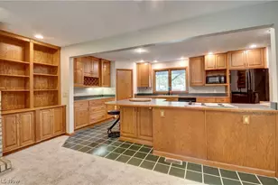3136 Englewood Dr, Silver Lake, OH 44224 - Photo 5