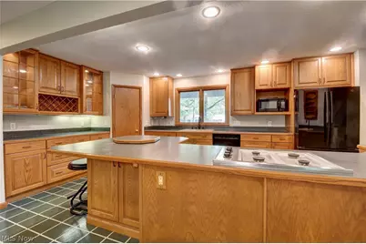 3136 Englewood Drive, Stow, OH 44224 - Photo 9