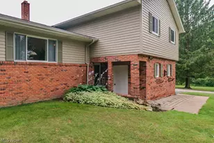 10041 Chardon Rd, Chardon, OH 44024 - Photo 3