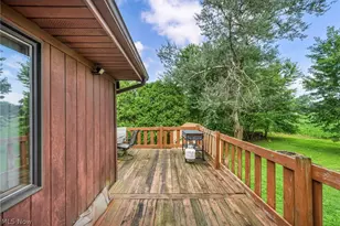 7601 Brookview St, Louisville, OH 44641 - Photo 37