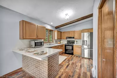 7601 Brookview Street, Louisville, OH 44641 - Photo 13