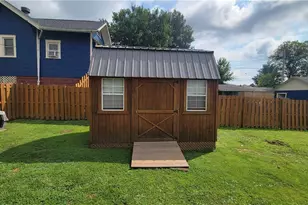 304 Oakwood Ave, Marietta, OH 45750 - Photo 13
