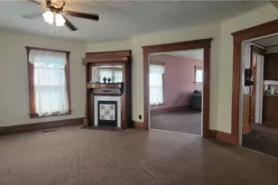304 Oakwood Ave, Marietta, OH 45750 - Photo 3