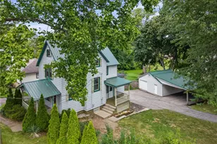 957 Cleveland Ave, Amherst, OH 44001 - Photo 3