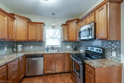77 Devonshire Drive, Akron, OH 44312 - Photo 7