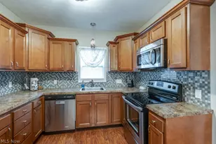 77 Devonshire Dr, Akron, OH 44312 - Photo 7