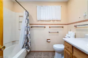 353 Westwood Dr, Steubenville, OH 43953 - Photo 7