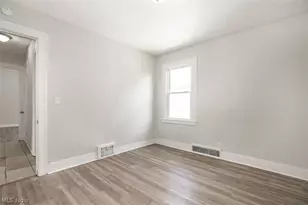 723 E 162nd St, Loveland, OH 44110 - Photo 17