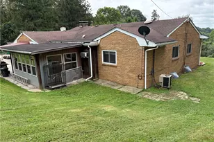 1042 Co Rd 42, Toronto, OH 43964 - Photo 3