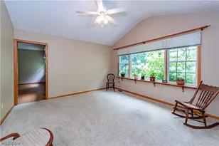952 Rosemarie Cir, Wadsworth, OH 44281 - Photo 5
