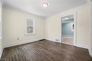 874 Wilmot St, Akron, OH 44306 - Photo 5