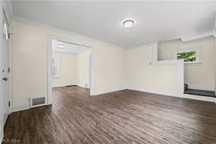 874 Wilmot St, Akron, OH 44306 - Photo 3