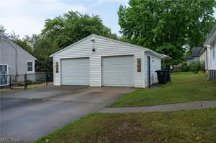 890 Independence Ave, Akron, OH 44310 - Photo 3