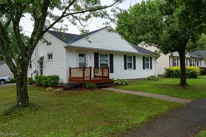 890 Independence Avenue, Akron, OH 44310 - Photo 1