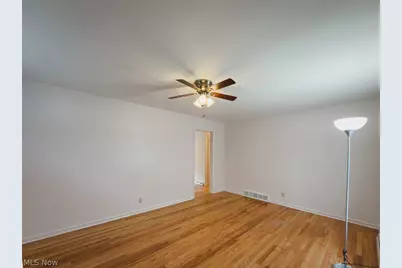 890 Independence Avenue, Akron, OH 44310 - Photo 5