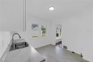9414 Carton Ave, Loveland, OH 44104 - Photo 15