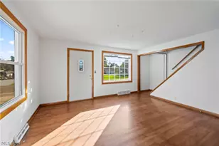 1427 E Broad, Louisville, OH 44641 - Photo 5