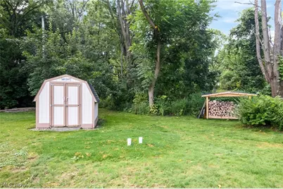 2607 Berry Road, Akron, OH 44320 - Photo 23