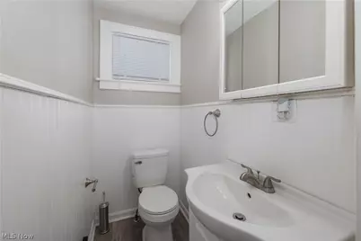 366 Palm Avenue, Akron, OH 44301 - Photo 11