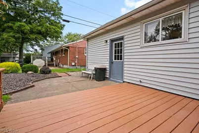 2502 Eastlawn Street, Lorain, OH 44052 - Photo 37