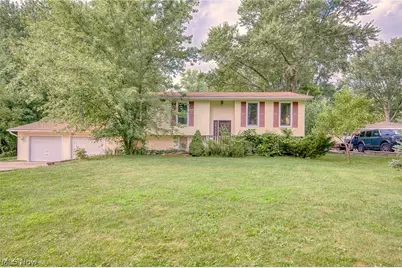321 Perry Road, Tallmadge, OH 44278 - Photo 3