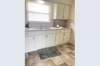 184 Kenwood Avenue, Akron, OH 44313 - Photo 11