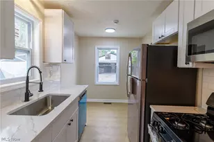 12514 Firsby Ave, Loveland, OH 44135 - Photo 9