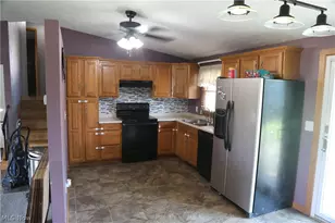2200 W 37th St, Lorain, OH 44053 - Photo 3