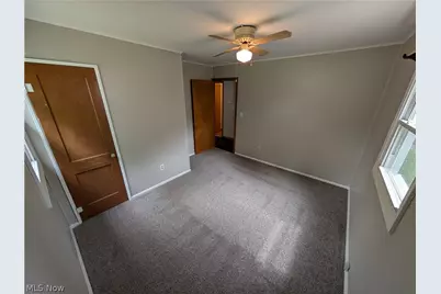 322 Pasadena Avenue, Elyria, OH 44035 - Photo 7