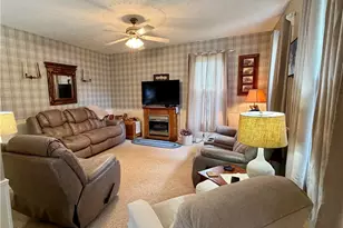 475 E Bell Ave, McConnelsville, OH 43756 - Photo 5