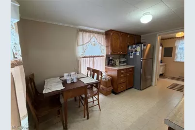 475 E Bell Avenue, McConnelsville, OH 43756 - Photo 9