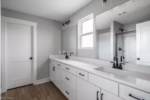 821 Colesbourne Circle, Green, OH 44685 - Photo 17