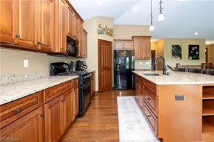 212 Cardington Ln, Burbank, OH 44214 - Photo 17