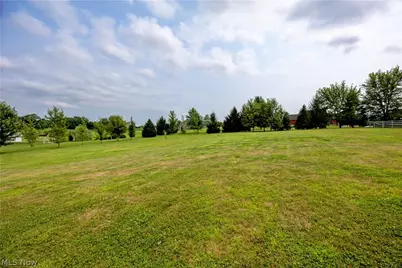 212 Cardington Lane, Burbank, OH 44214 - Photo 5