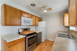 2956 Stockton St, Akron, OH 44314 - Photo 11