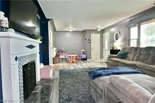 1982 Wendy Ln, Poland, OH 44514 - Photo 9