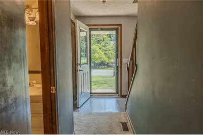 203 Albany Drive NW, Canton, OH 44708 - Photo 27