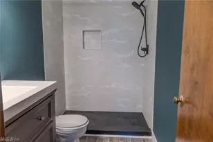 203 Albany Dr NW, Canton, OH 44708 - Photo 29